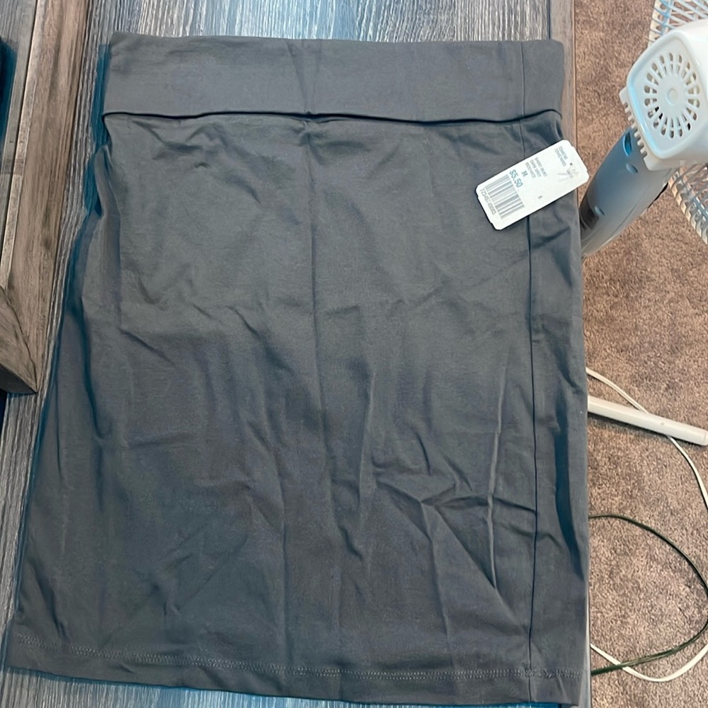 Grey Tight Fitting Skirt